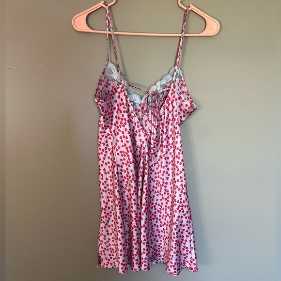Victoria’s Secret Nightie - Picture 2 of 3